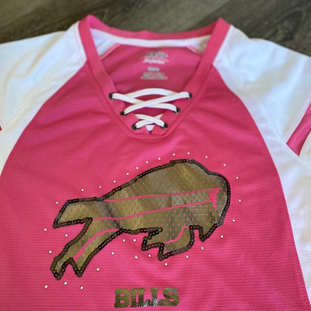 Women’s Buffalo Bills lace up pink top